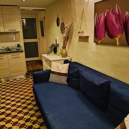Charming Duplex House, Cinema Room, Valletta Centre * Valletta