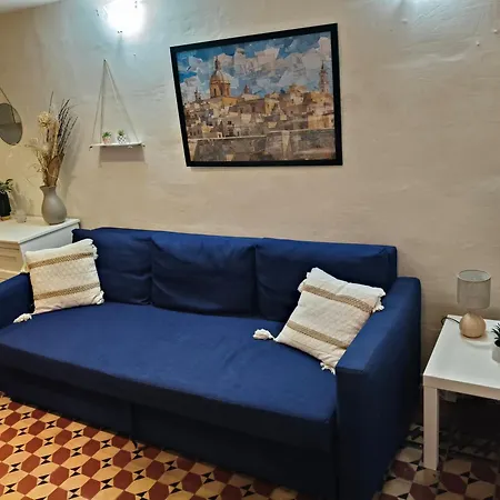 Charming Duplex House, Cinema Room, Centre