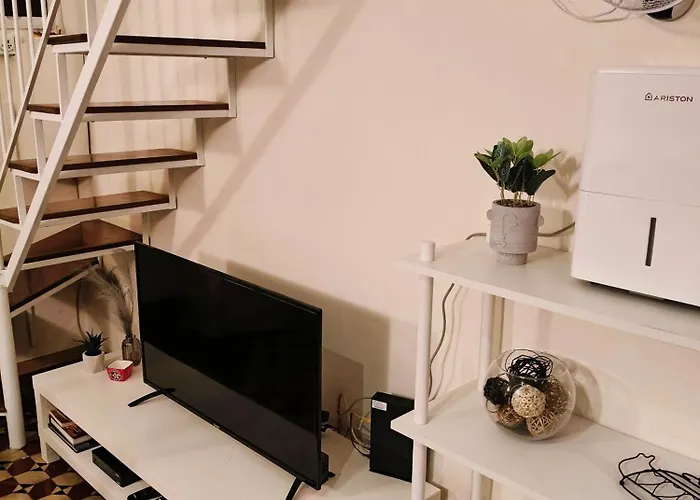 Charming Duplex House, Cinema Room, Centre