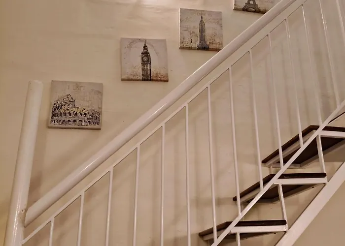 Apartment Charming Duplex House, Cinema Room, Centre