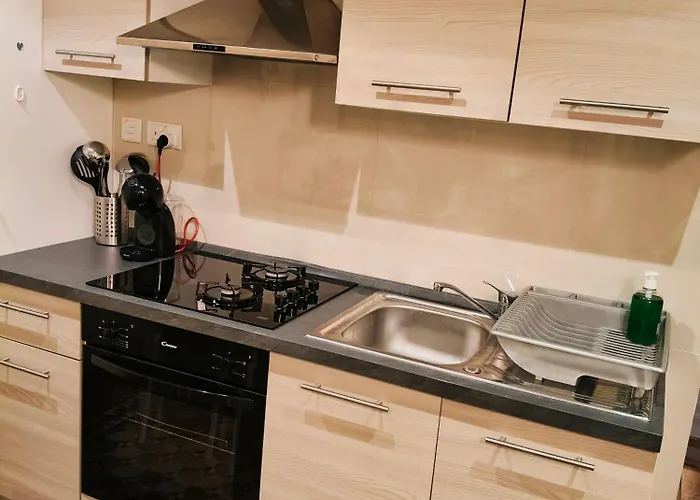 Apartment Charming Duplex House, Cinema Room, Centre