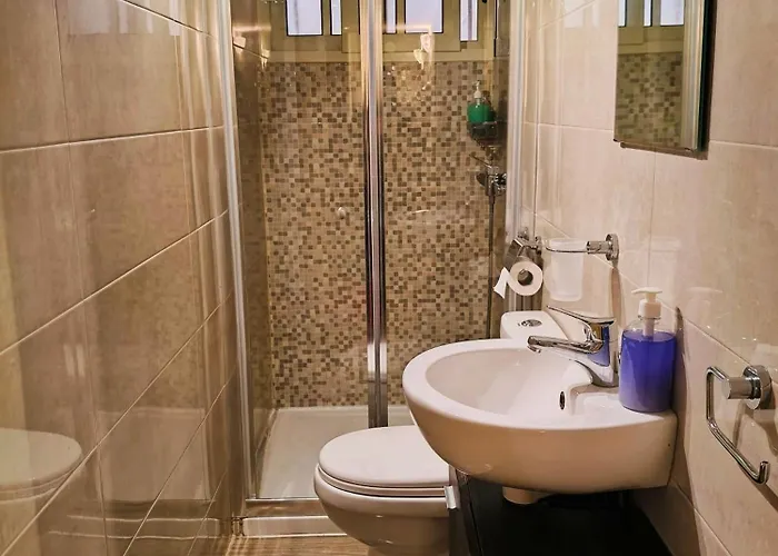 Charming Duplex House, Cinema Room, Centre Apartment Valletta