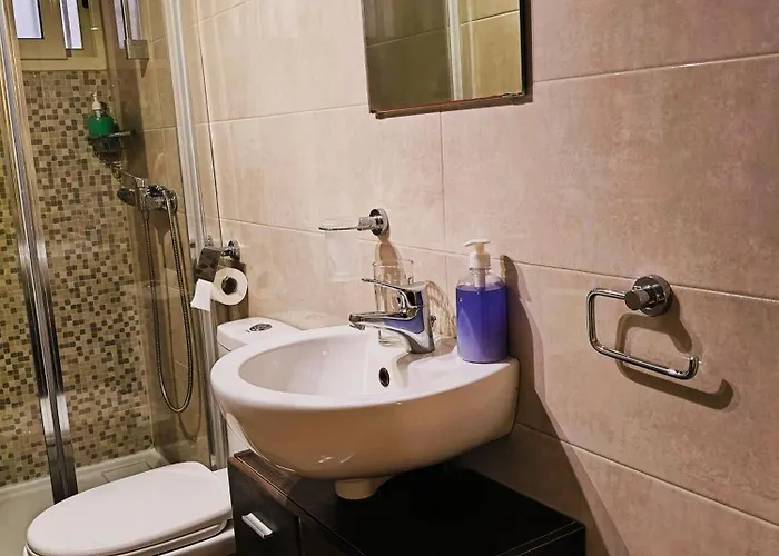 Charming Duplex House, Cinema Room, Centre *