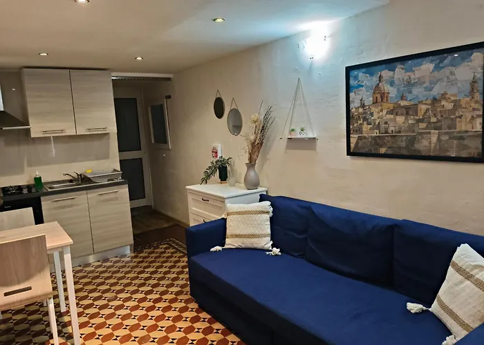 Charming Duplex House, Cinema Room, Centre Apartamento *